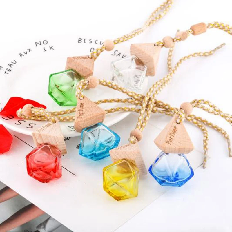 Factory hot sale car hanging type perfume pendant essential oil diffuser glass perfume bottle