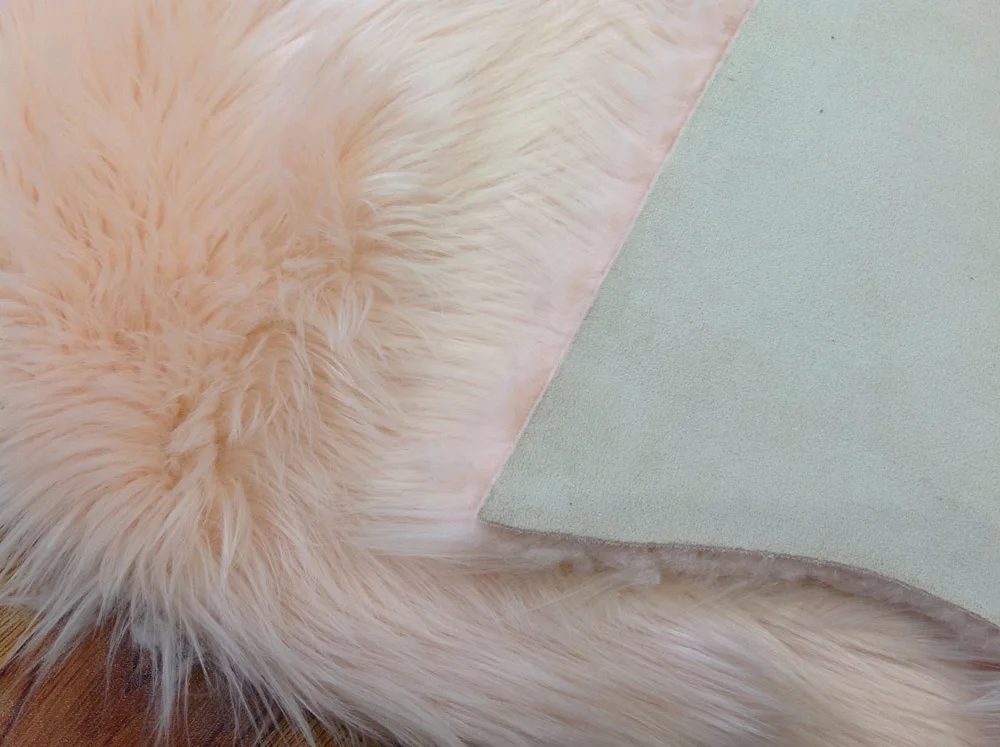 Carpet Manufacture Pink Color Animal Shape Faux Sheepskin Fur Rug Plush Fur Rug for Home Decoration