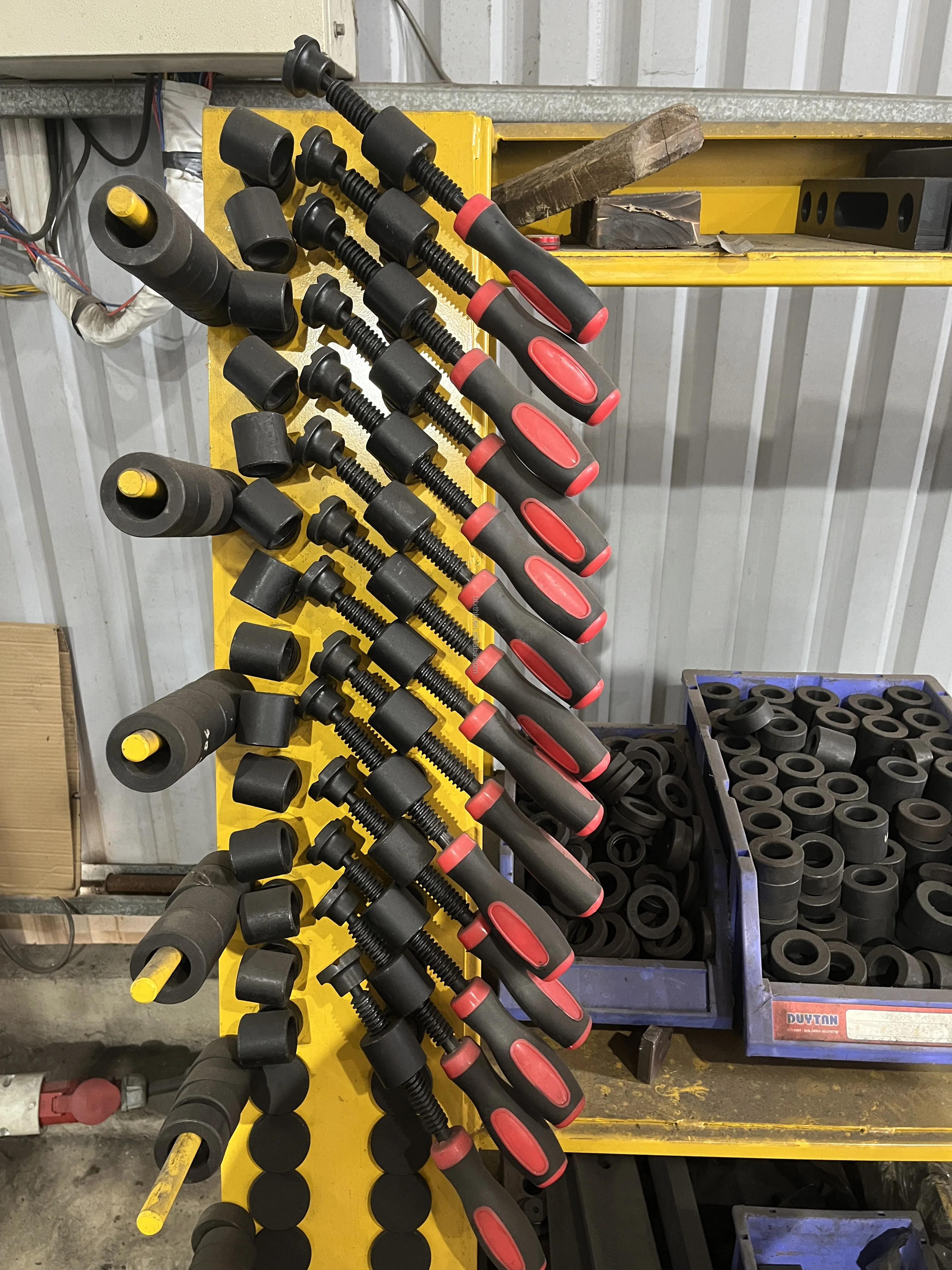 Wholesale spot sales Welding table accessories 180° 90°clamps system Screw clamp