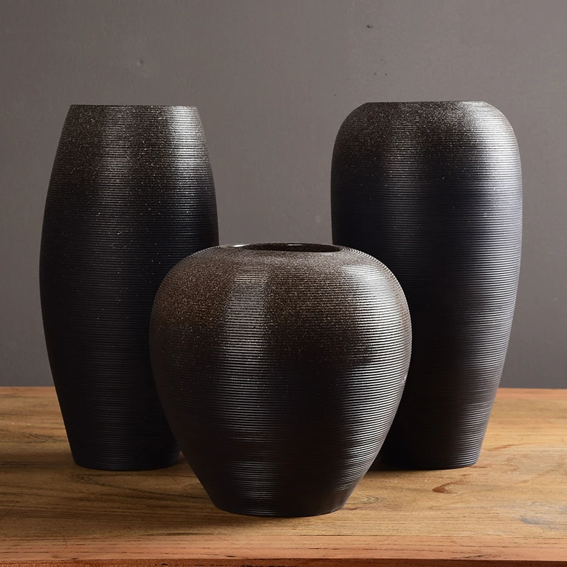 Modern vase, black matte ceramic handmade wedding vase can be placed outside the room