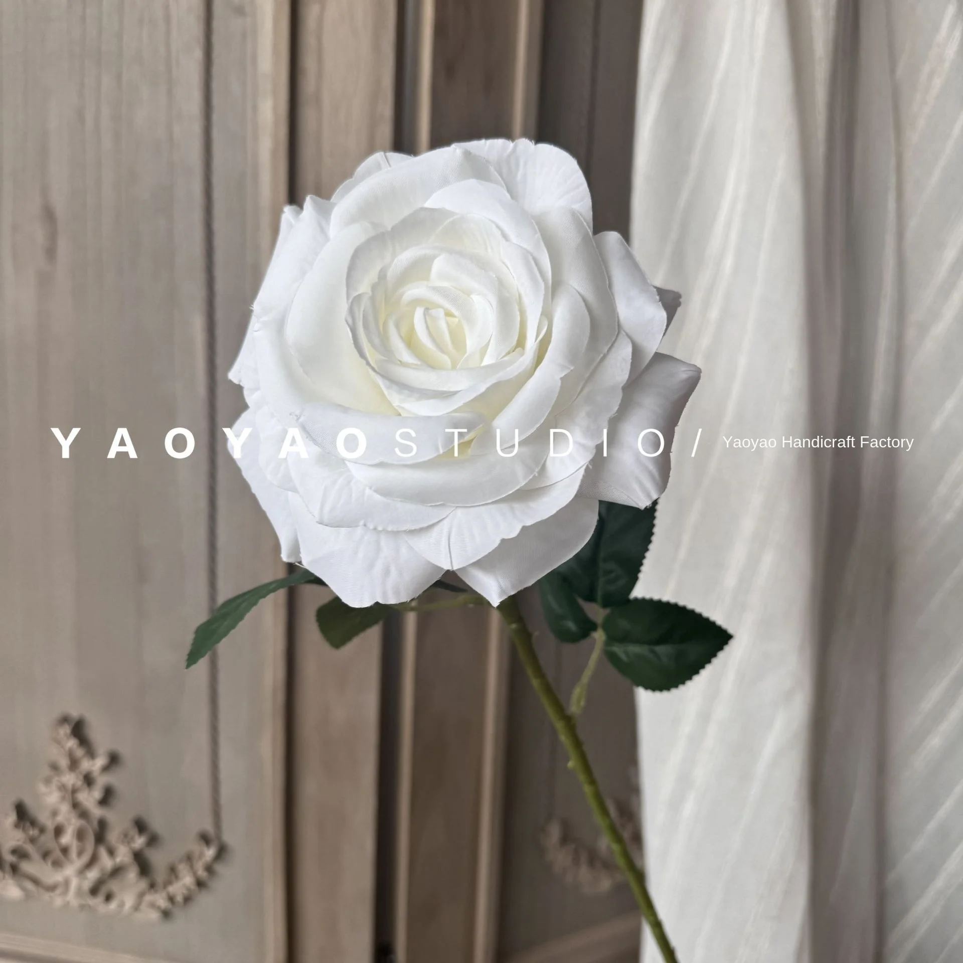 Large Single Simulation Rose 13cm Diameter Home Decorative Window artificial Flower Christmas Wall Accent with Stem