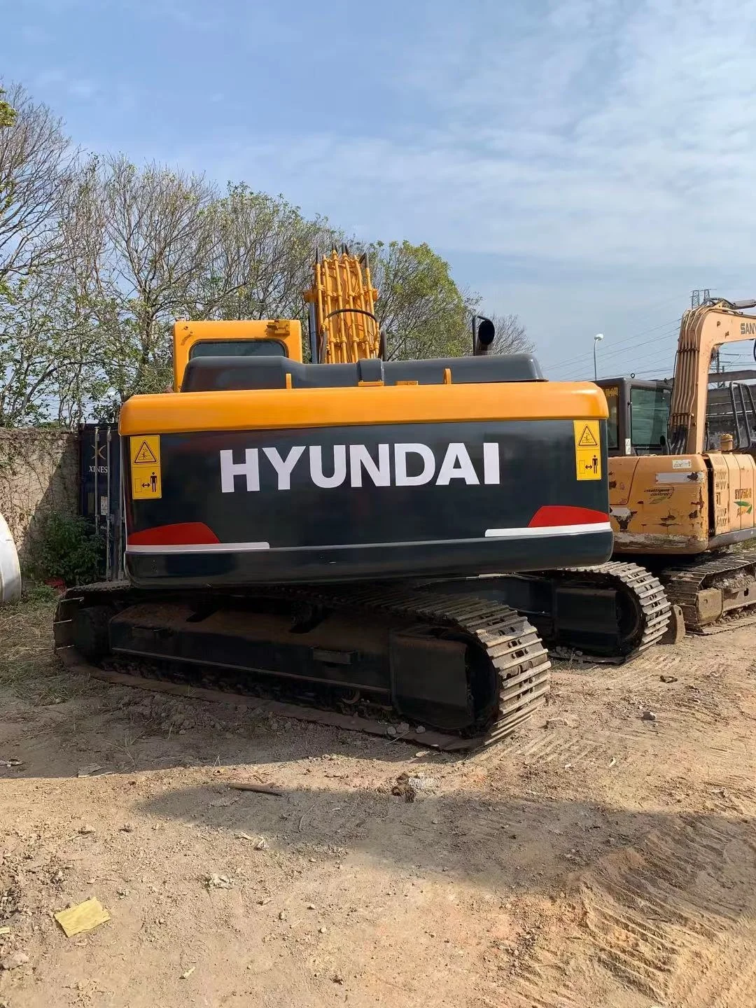 High performance Hyundai 220LC excavator for sale