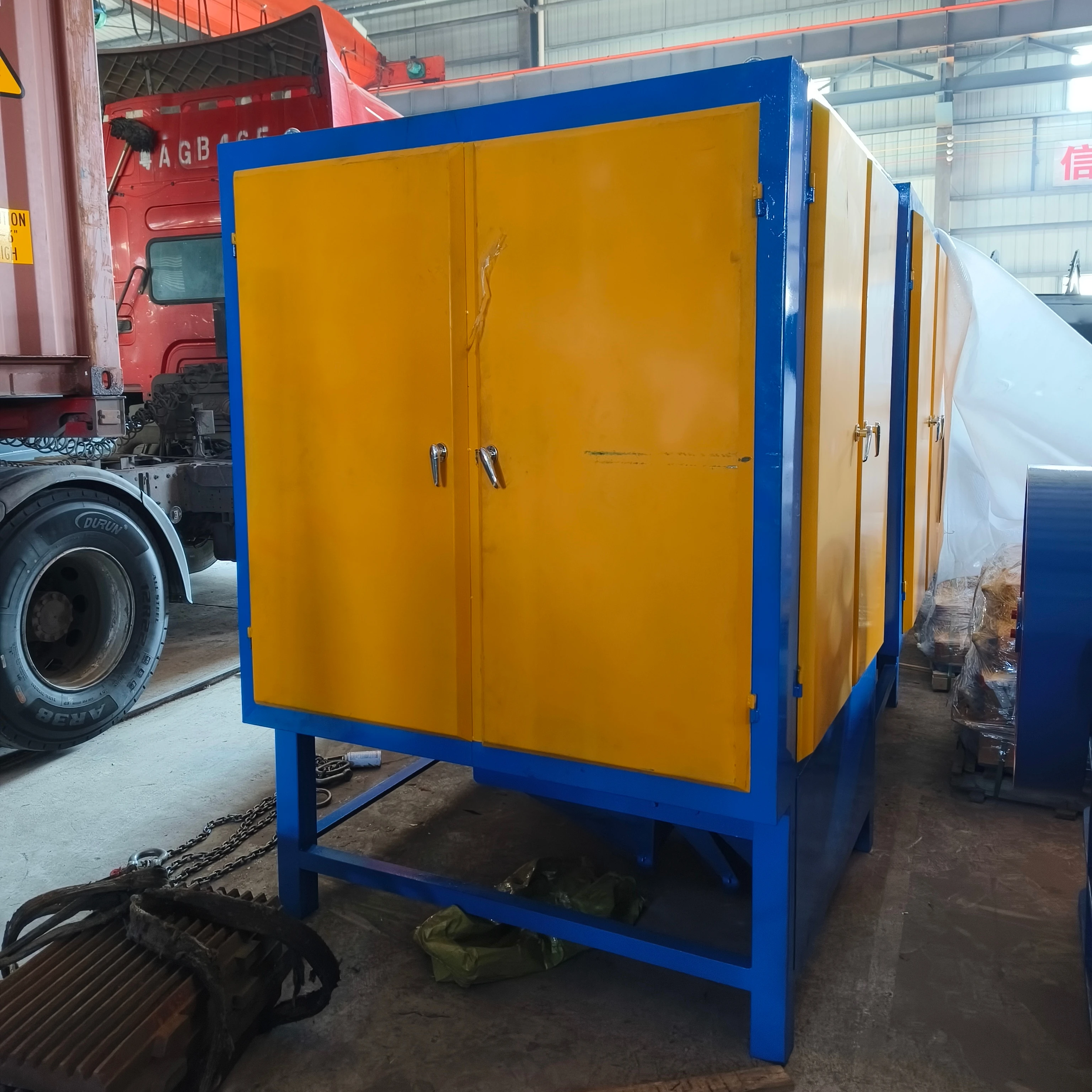 Factory Custom 8000-12000GS Dry Vertical Type Magnetic Separator