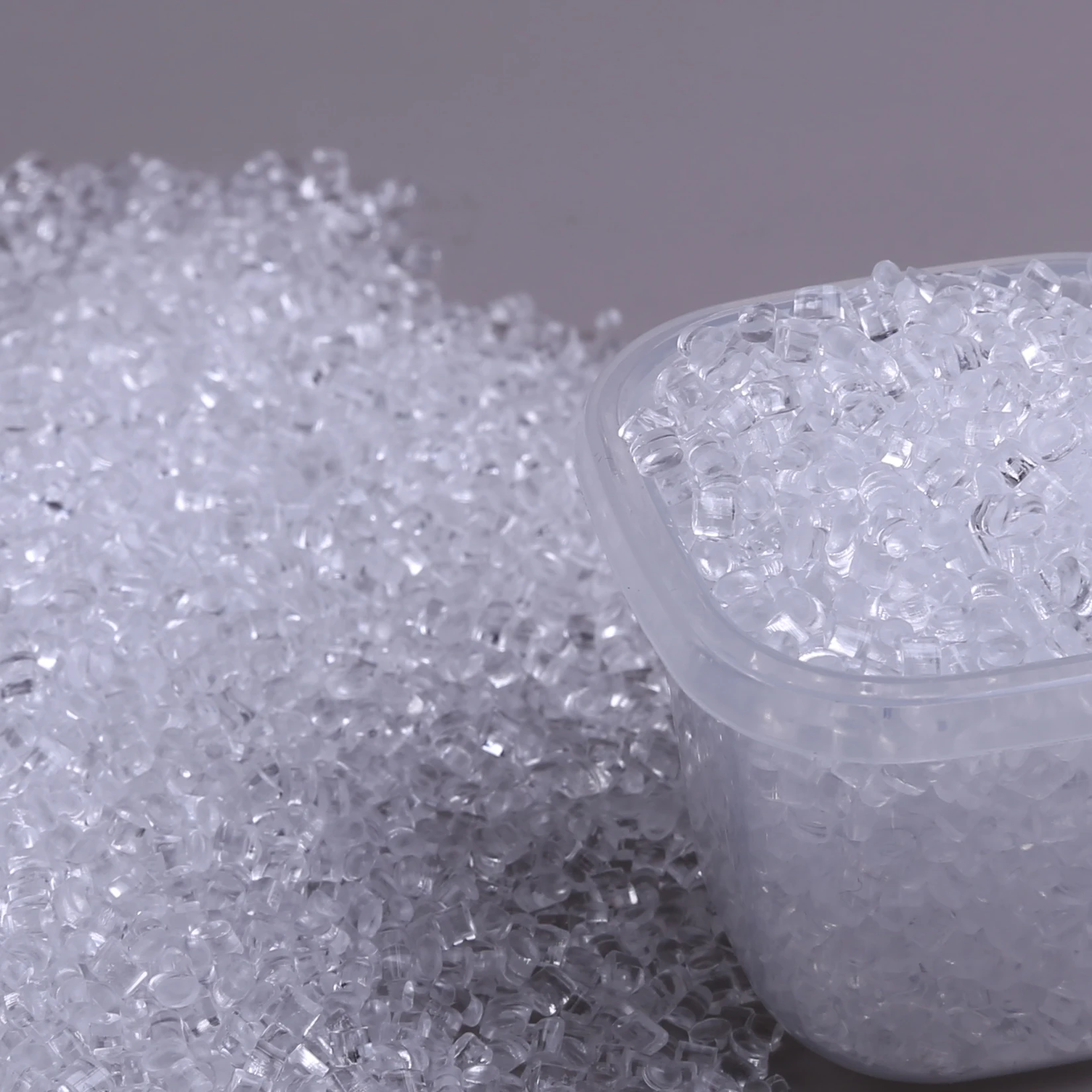 IT/OA 50% PCR polycarbonate Post Consumer Recycled plastic raw material PC granules  PCR PC plastic raw materials