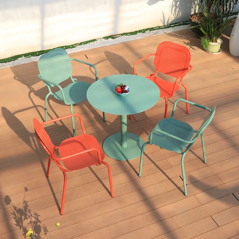 Hot Selling Aluminum Alloy Outdoor Dining Tables Chairs for Hotels Gardens Restaurants Leisure Durable Metal Outdoor Furniture