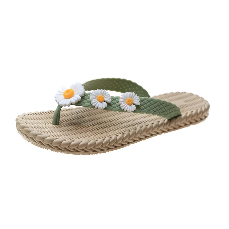 2022 new summer net red fashion small daisy sandals Korean version of ins students wear flip-flops outside the beach