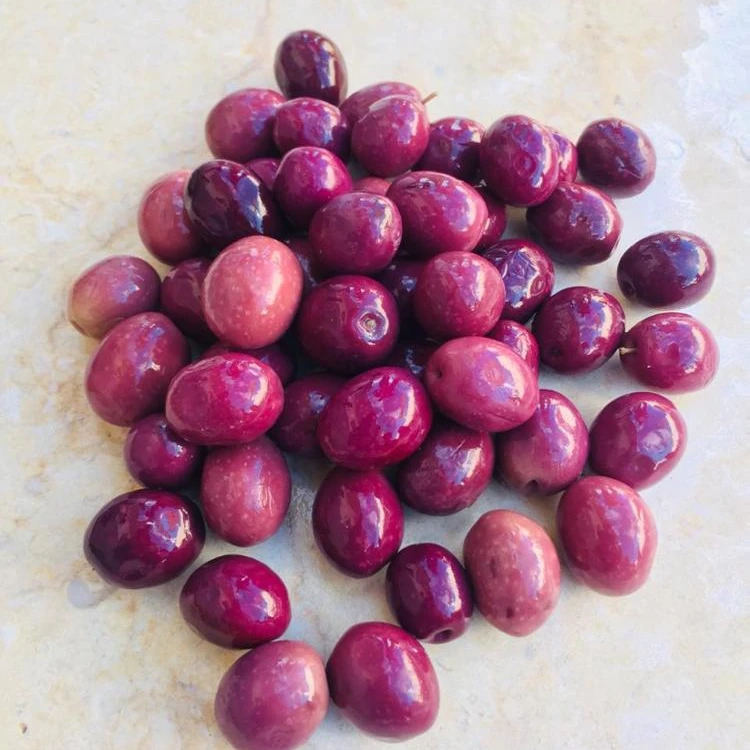 
 Свежие оливки  