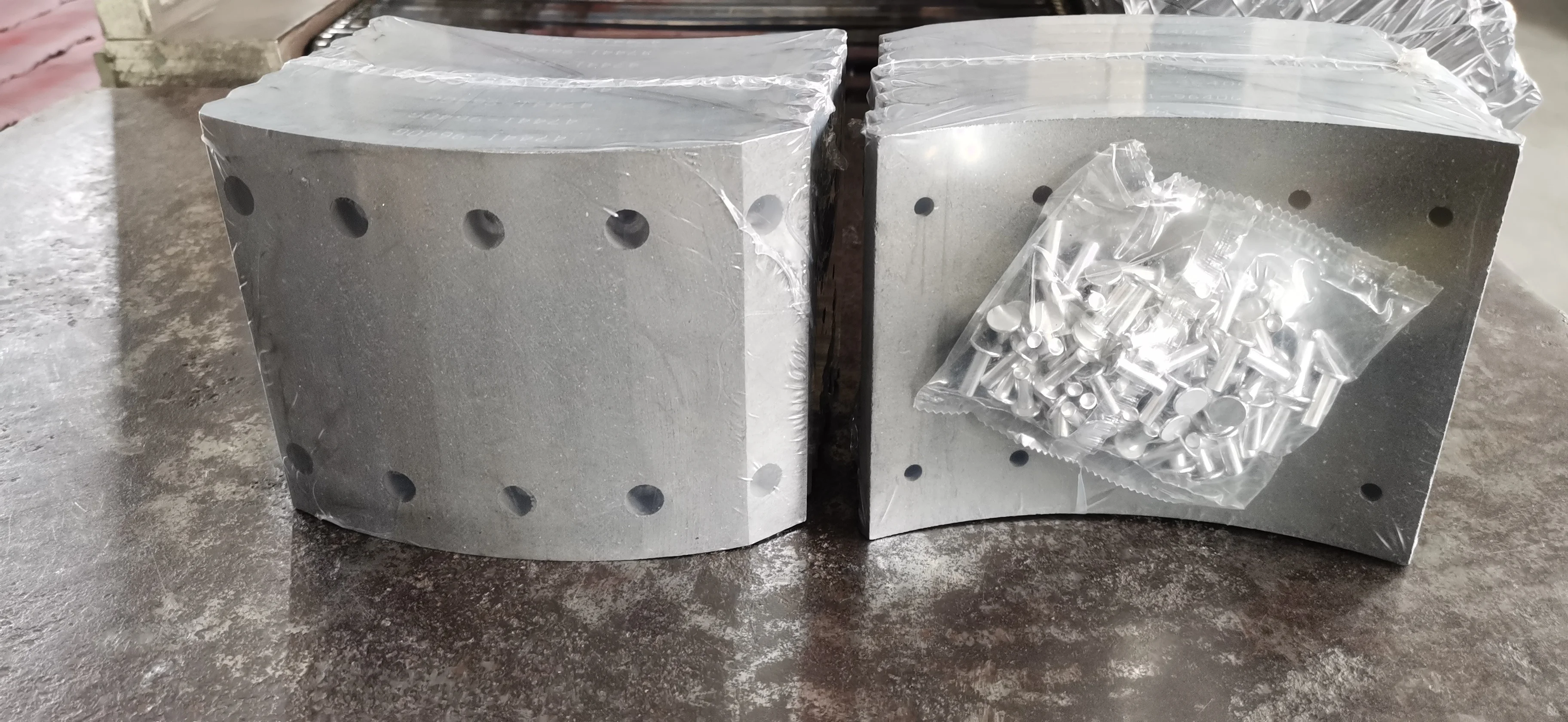 Truck Parts Brake Lining Hino   Material Brake Shoe Lining 47441-9640G  Truck  BRAKE SHOE MK428356 JAPANESE