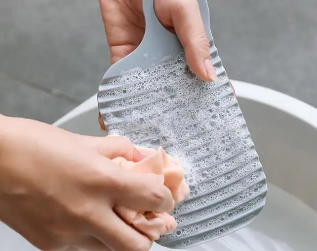 High Quality Plastic Washboard Thicker Home Portable Mini Non-slip Underwear Washing Board