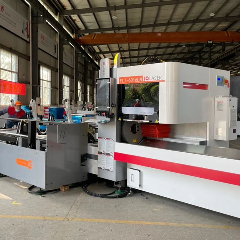 JQ laser 2000W 3000W automatic feeding tube fiber laser cutter carbon steel SS square pipe laser cutting machine