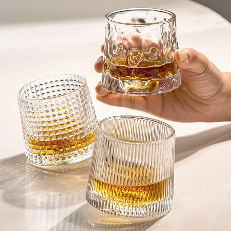 Customized Tumbler Creative Beer Cocktail Cup Red Wine Spinning Whiskey Glass