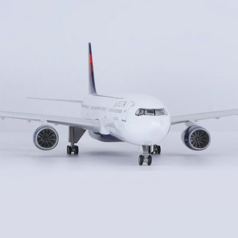 1:135 Scale 47CM Delta Air Lines Airbus 330 Aircraft Model Civil Aviation Passenger Aircraft Simulation Decoration Gift