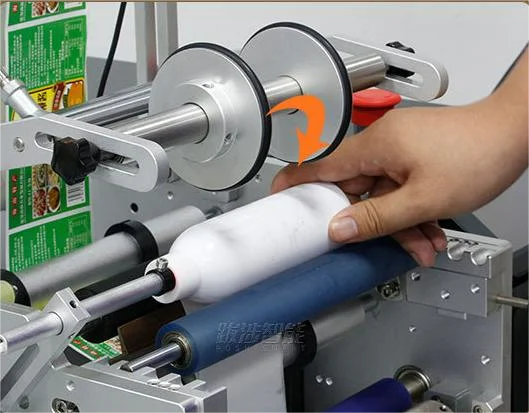 Factory Multifunctional Semi-automatic Round Bottle Labeling Machine