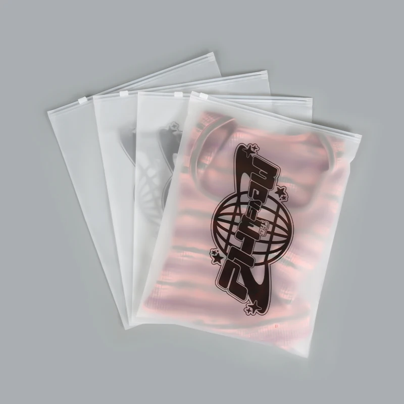 Hot Selling Customized Zip Lock Poly  Plastic Pe Frosted Zipper Bag Biodegradable T Shirt Packaging Bag With Zipper  Hang Hole