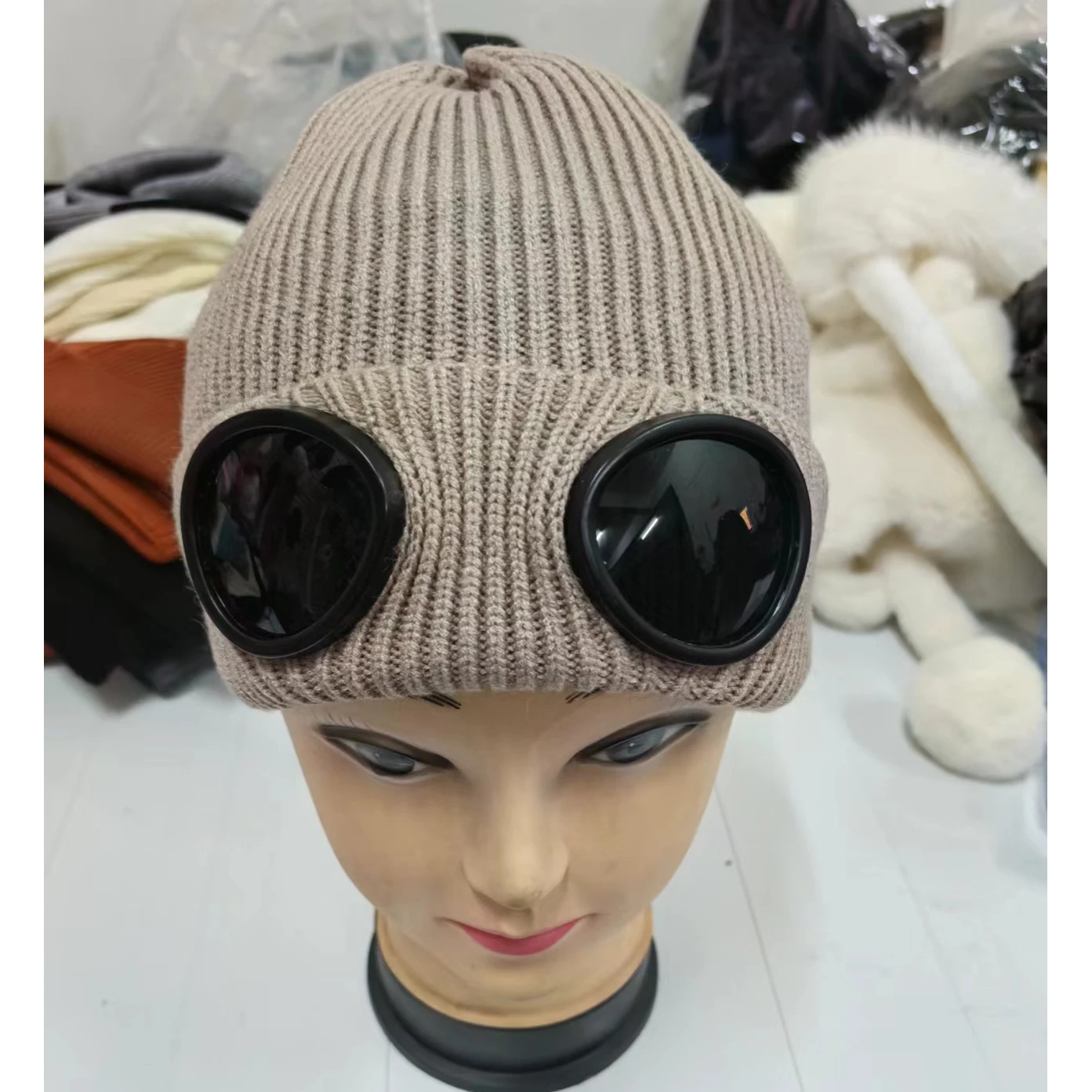 Wholesale winter outdoor unisex blank beanie hats high quality sport knitted ski goggle beanie
