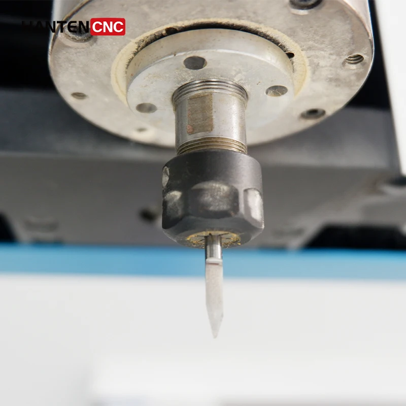 3040 автоматический инструмент изменения 3 axis cnc быстроходный деревообрабатывающий фрезерный станок