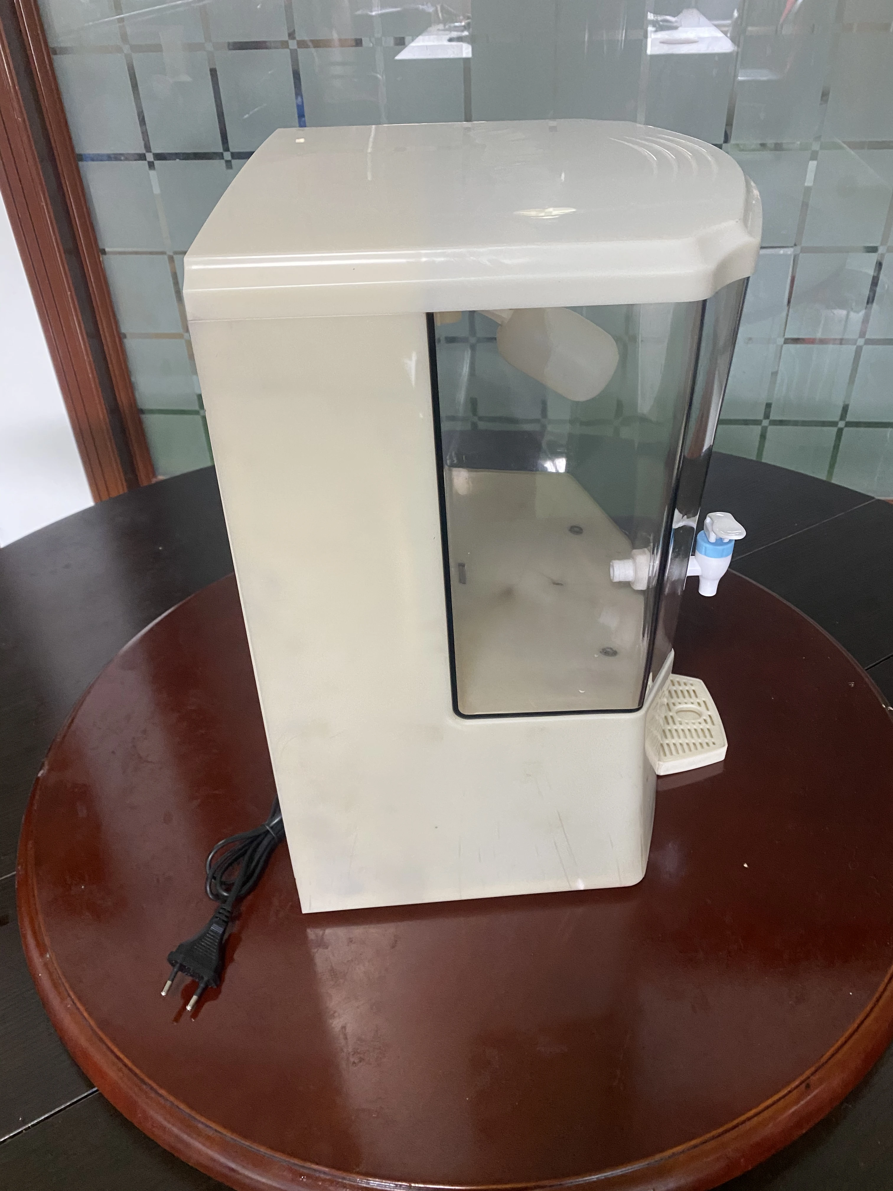 Automatic water dispenser RO purifier system with 8 liters inner tank