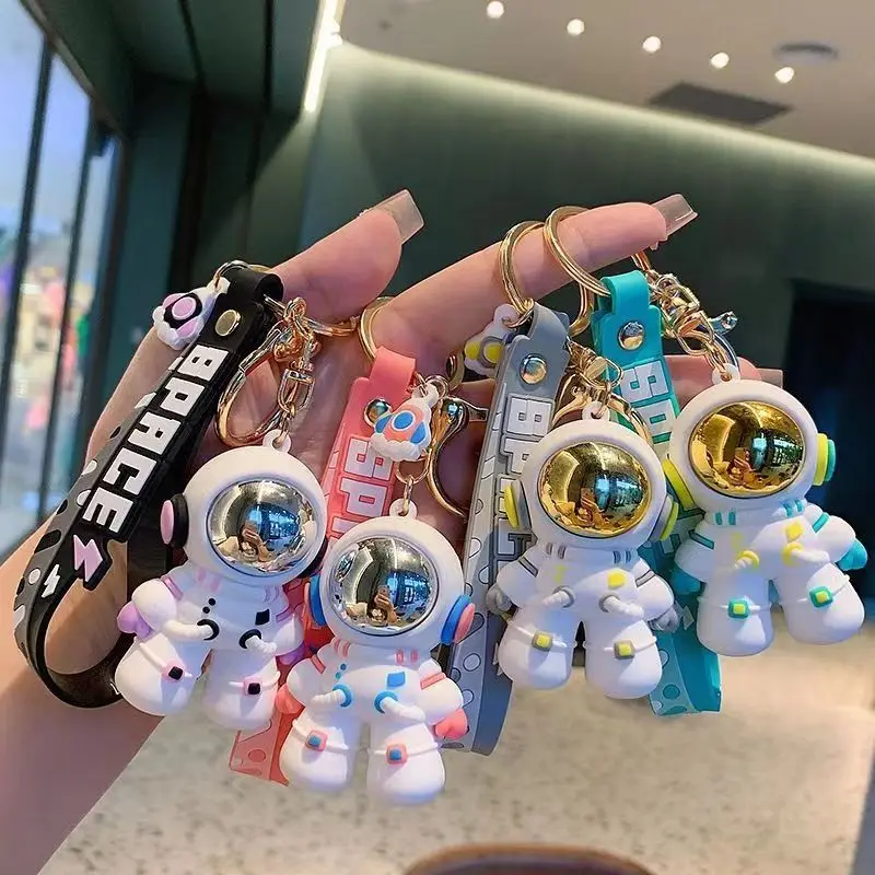 Lilangda 2023 3D Cartoon Rubber Key chains Popular Lovers Couple Key ring Pendant Cute Bag Pendant Wholesale Astronaut Key chain