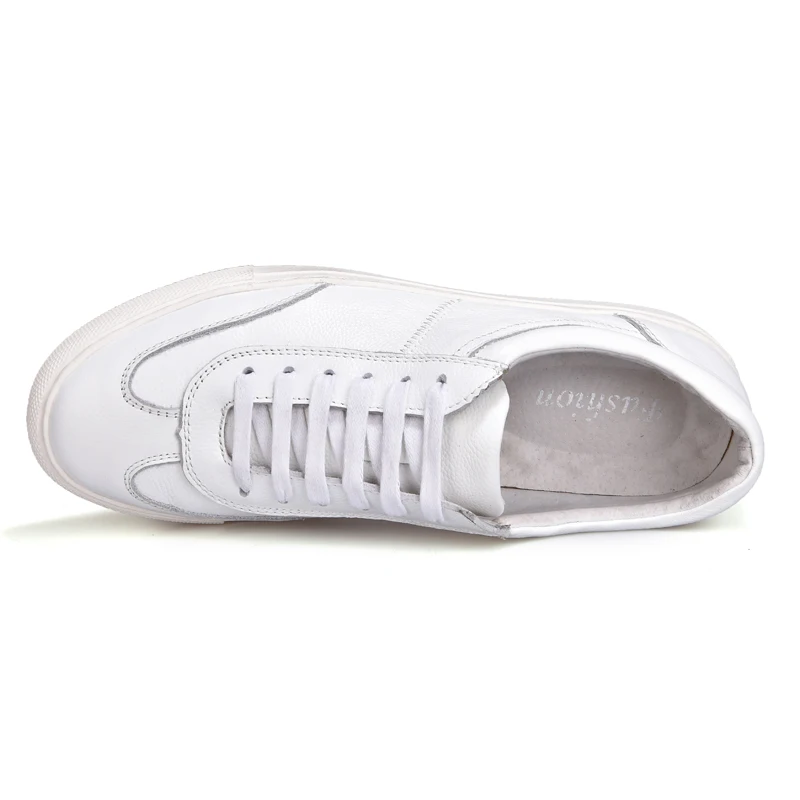 Wholesale classic casual white shoes low price genuine leather men sneakers for fashion