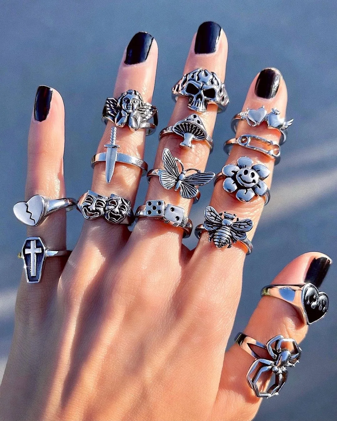 High Quality Heart Shaped Women Butterfly Mushroom Bee Sunflower Coffin Finger Ring Light Weight