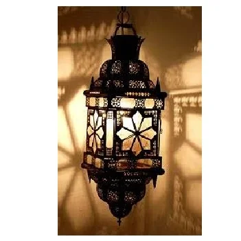 Gold Finished Classic Lantern Ramadan Special Beacon Gaslight Hand Crafted Decoration Candle Light Custom Made Metal Lantern