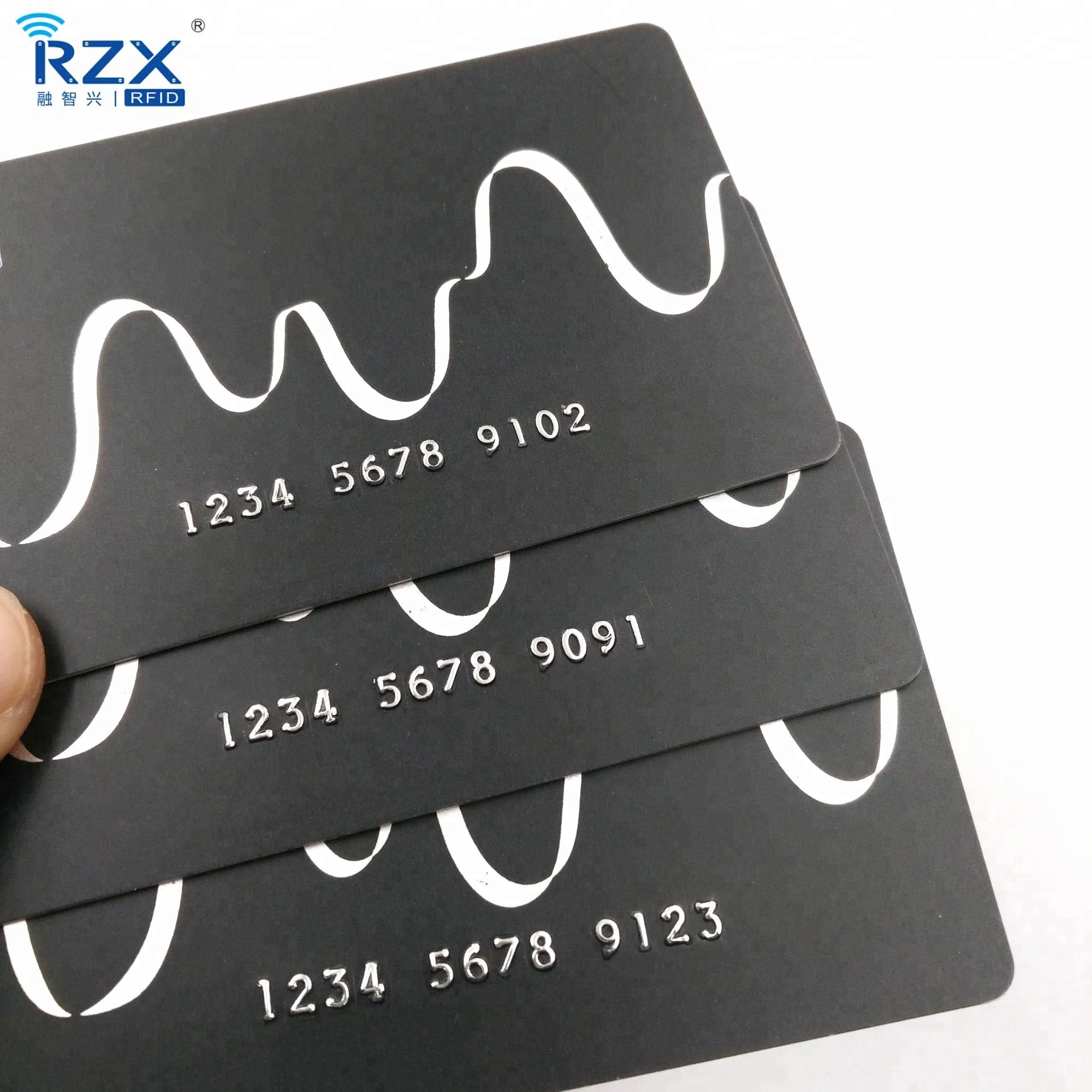 Индивидуальный дизайн ПВХ VIP Подарочная Карта персонализированные тисненые матовые обе стороны CMYK Печатные карты