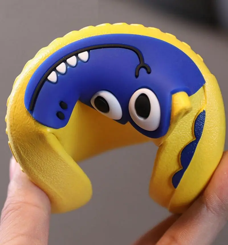 New Summer  Toddler Soft EVA Cute Cartoon Design Outdoor Slippers  Light-weight Boys Flat Slippers