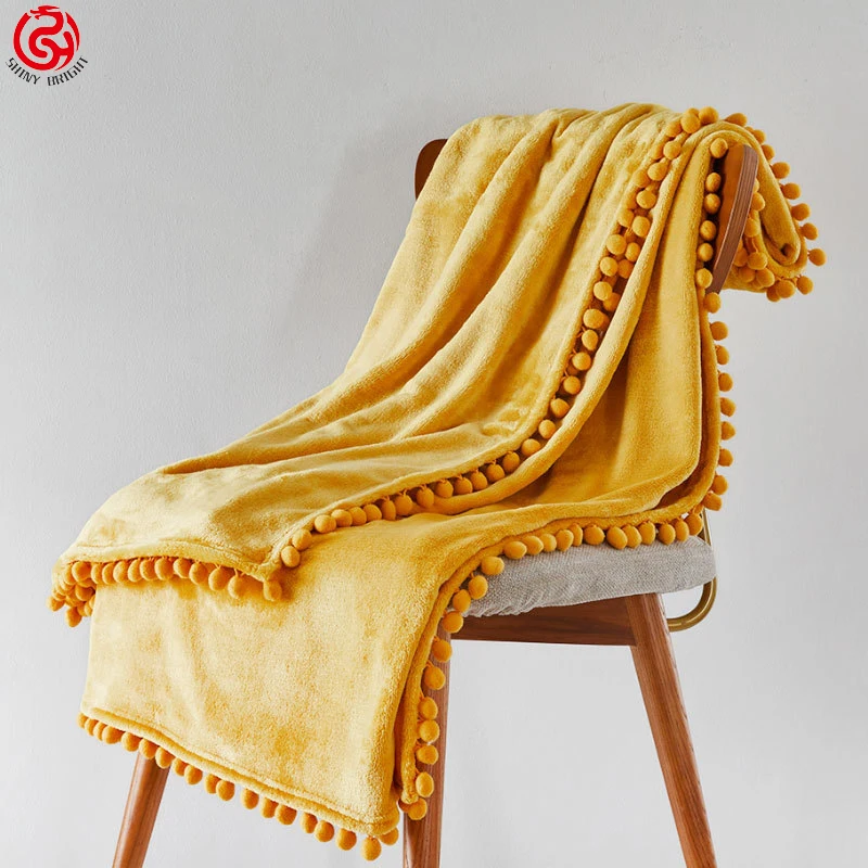 Free Sample Custom Soft 100% Polyester Coral Flannel Fleece Travel Blanket Minky Plush Quality Throw Blanket For Winter