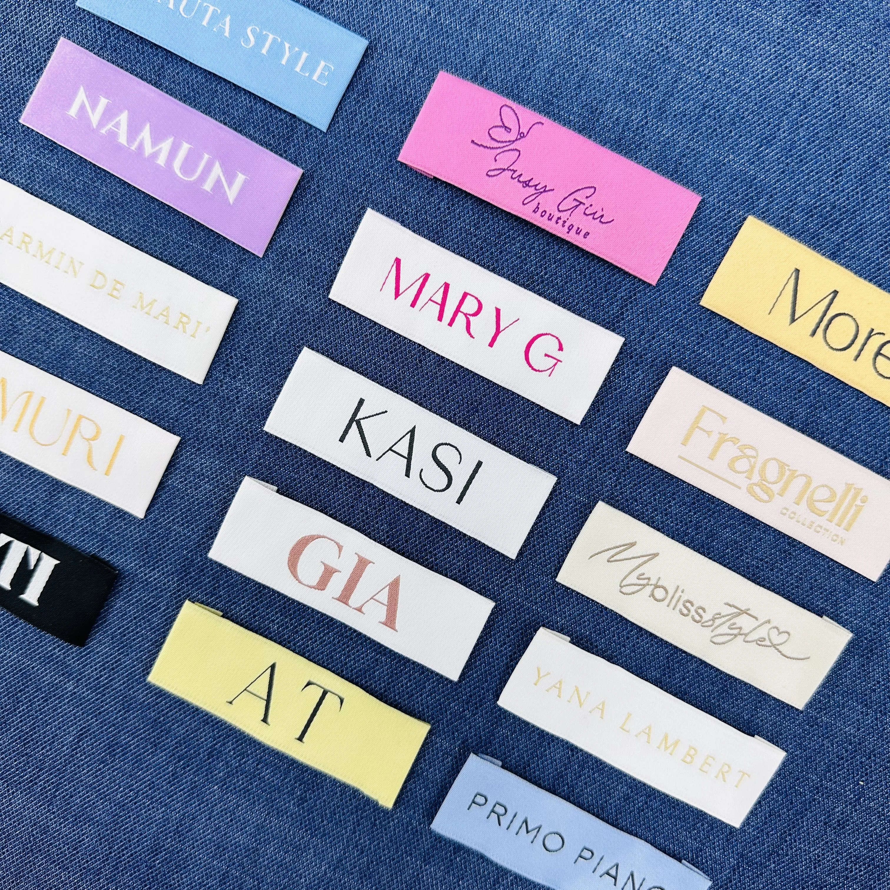 Damask Size Neck Label Tags for Clothes Clothing Care Labels Custom Woven Label Clothing Tags Washable Shoes Polyester T-shirt