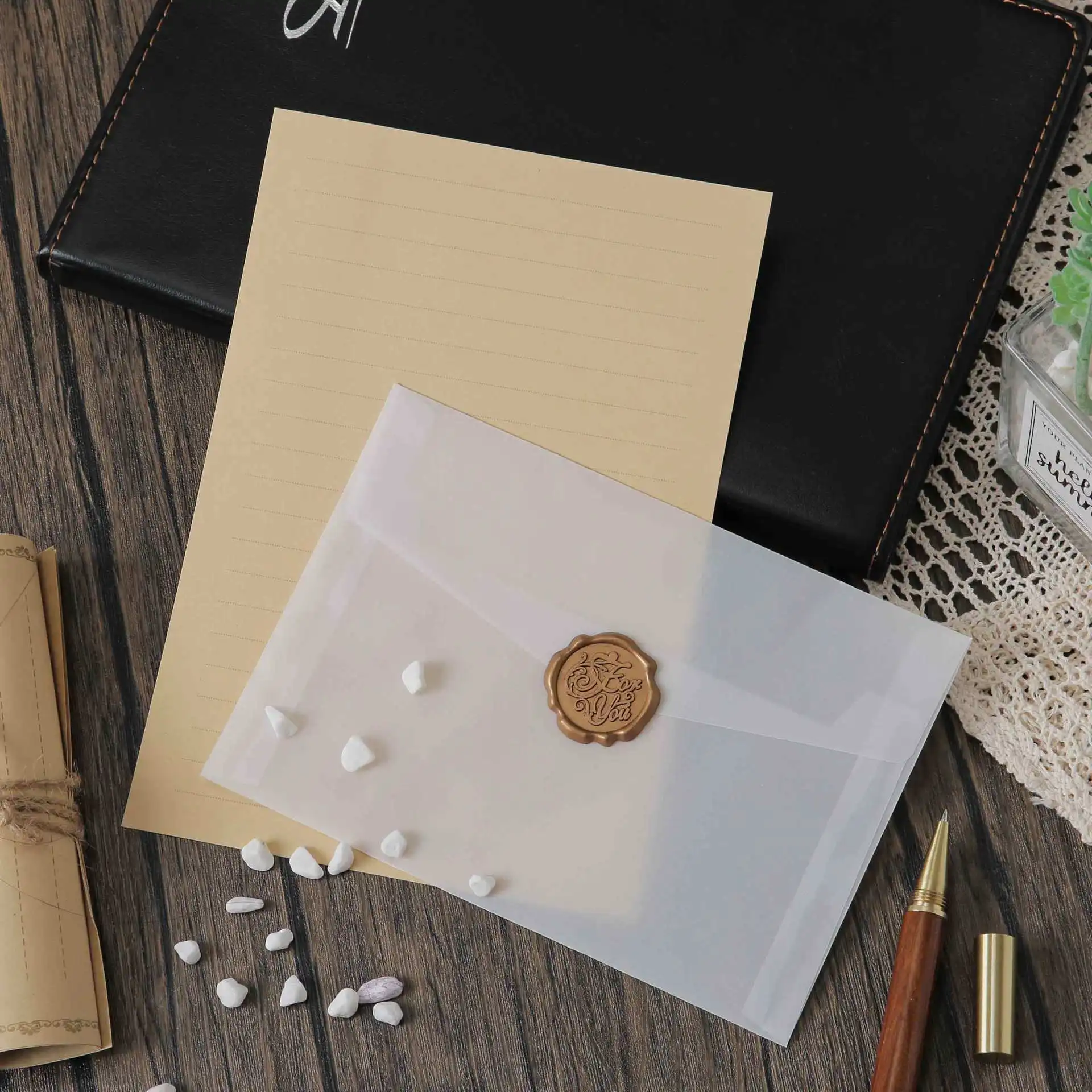 Wholesale Custom Gold Stamping Logo Wedding Invitation Letter Tracing Glassine Paper Gift Envelope Transparent Envelope