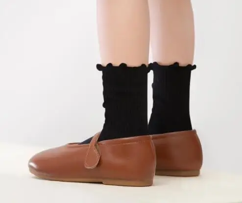 Fashion Sweet Black White Children Girl Socks Custom Cotton Crew Kids Slouch Sock Wholesale