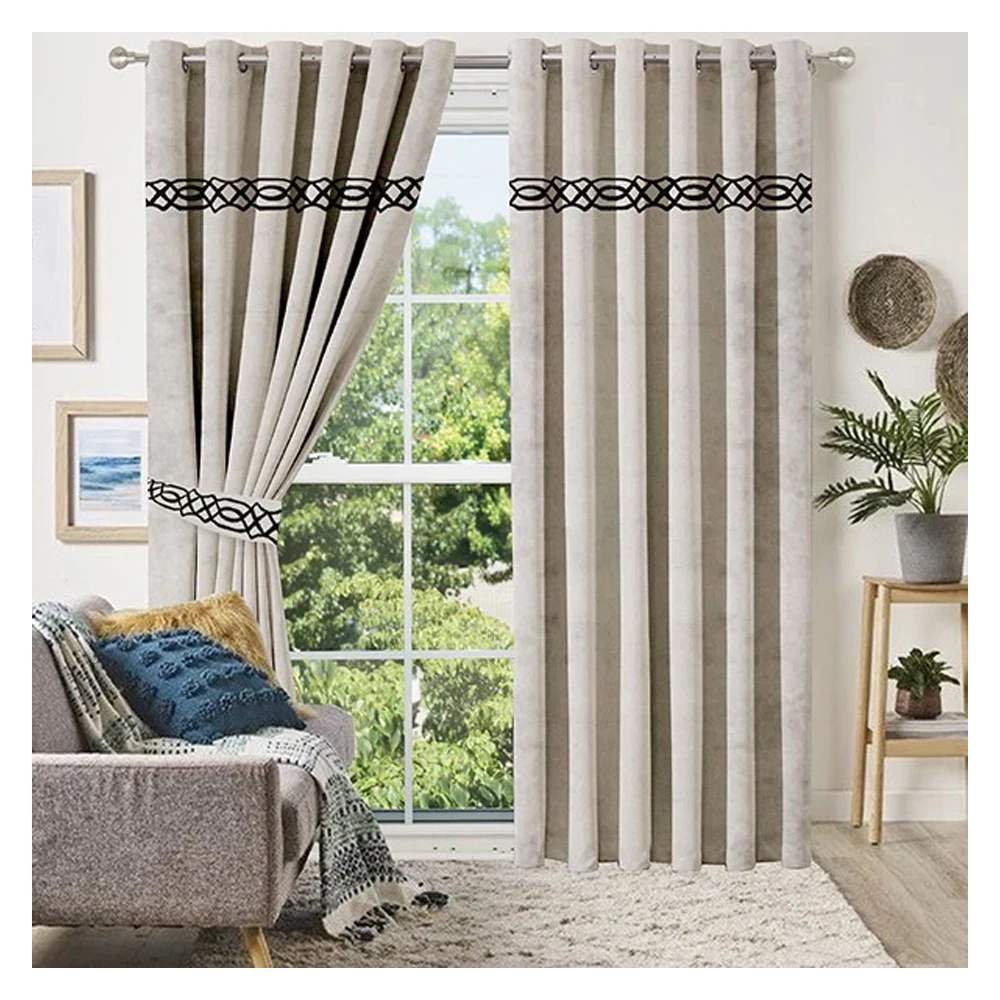High Quality Wholesale  Prices Curtain Ready Made Custom Prints Sizes Yarn Dyed Grommets Curtains