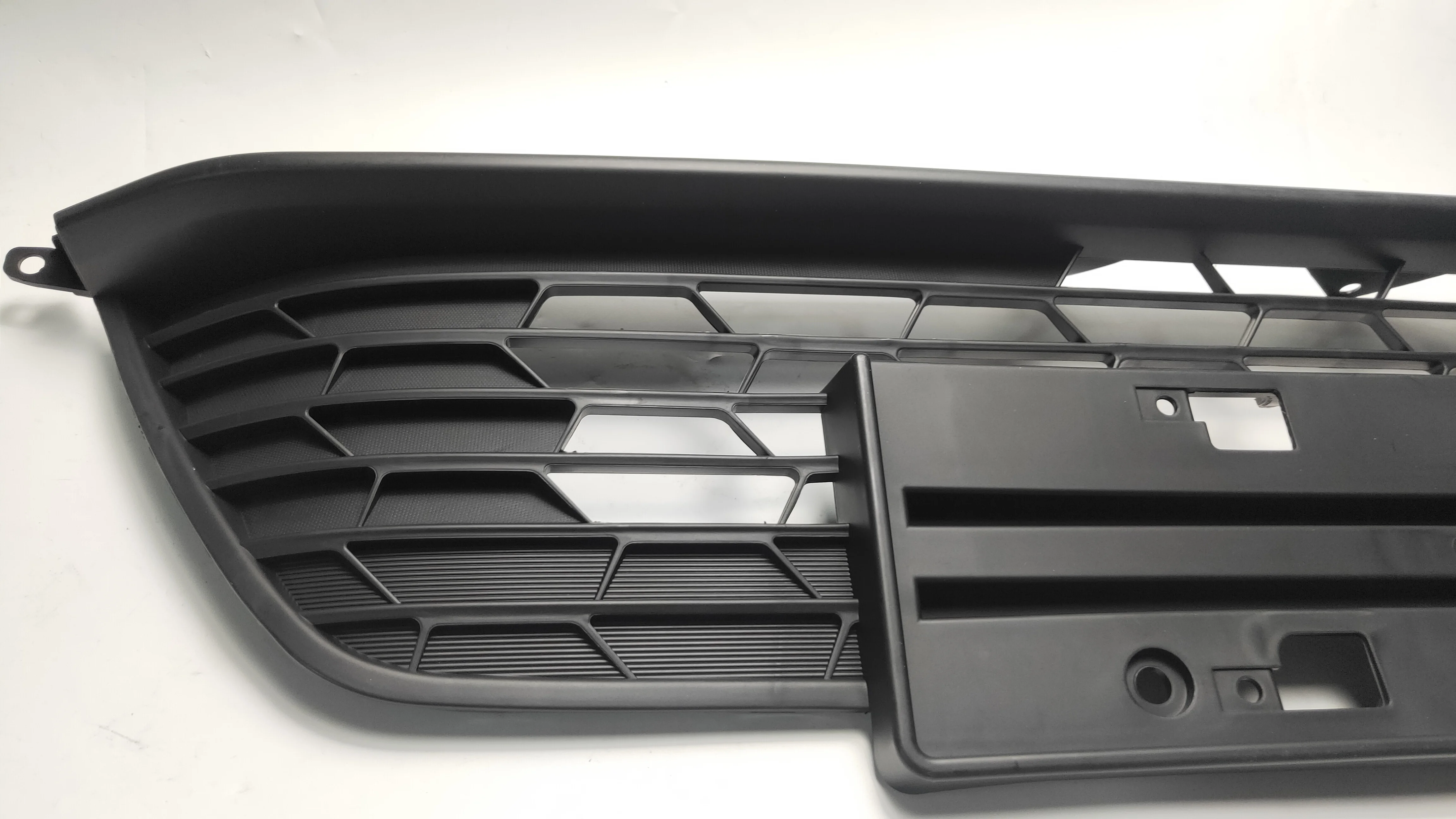 Передний бампер под решеткой для honda civic