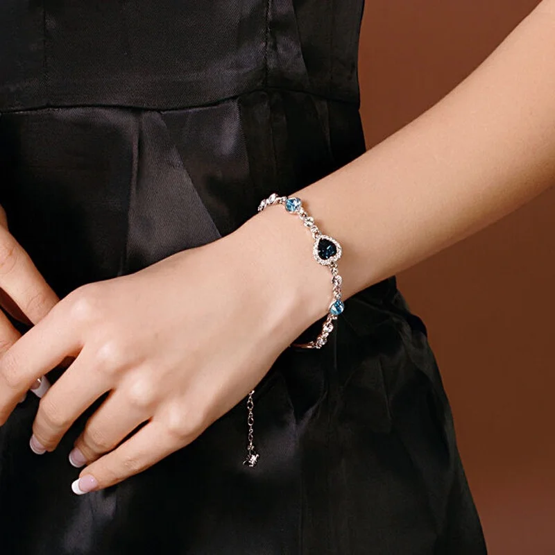 New Delicate Blue Love Hearts Silver Bracelets Women Temperament Noble Shining Fashion Jewelry Bracelets Accessories