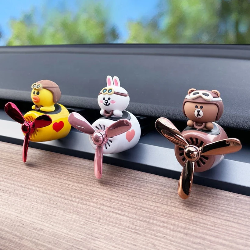 Bear Pilot Rotating Car Air Freshener Air Outlet Fan Custom Logo Luxury Car Air Freshener Car Diffuser