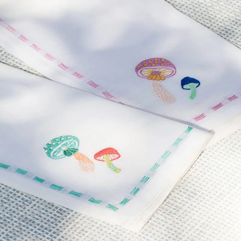 LY Embroidered Table Napkin For Christmas Wedding Party Absorbent Cotton Home Cloth Napkins Tea Towel Kitchen Dining Accessories