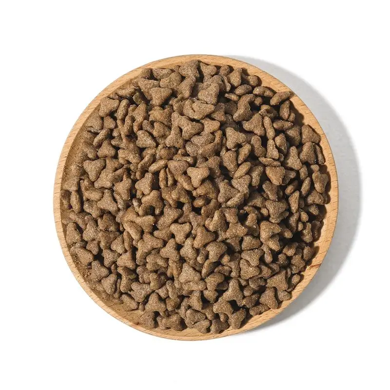 OEM Cat Food Factory Exports 10KG Natural Raw Fish Flavors Fish Shapes All Age Cat Food