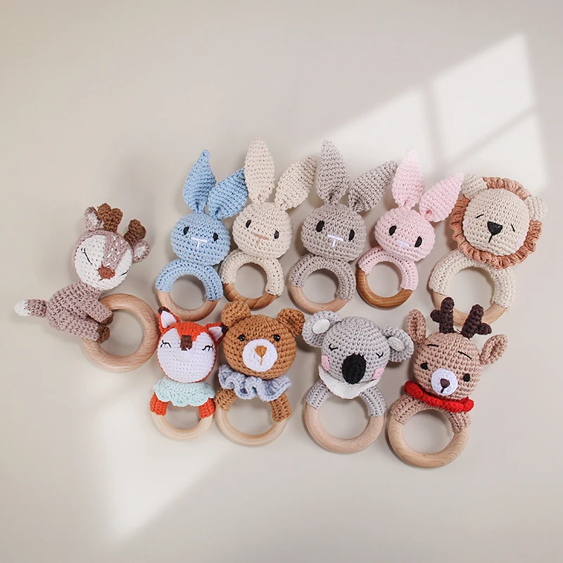 100% Natural Safety Handmade Wood Baby Crochet Rattle Teether Wooden Teething Crochet Rattle for Cheap