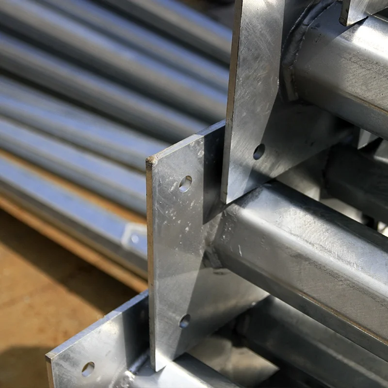 Galvanized Steel Conical Octagonal Solar LED Street Lighting Pole