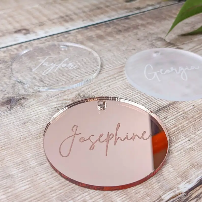 Luxurious Transparent Round Acrylic Tags With Engraved Acrylic Circles For Crafts With Hole