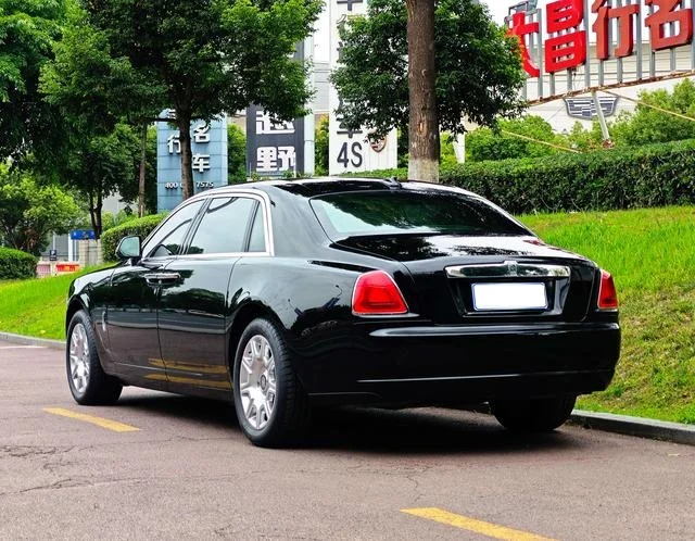 Rolls-royce Ghost 2015 Series II Extended Edition 6.6T 571 Horsepower, 8-speed Automatic Transmission LED 11 Electric Light 12
