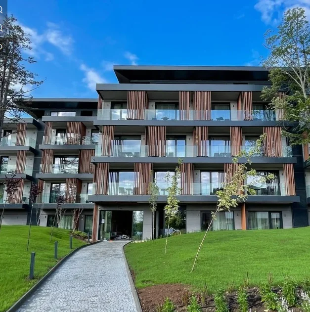 Custom U Channel Luxury Hotel LED aluminum glass balcony railing from China with glass hardware