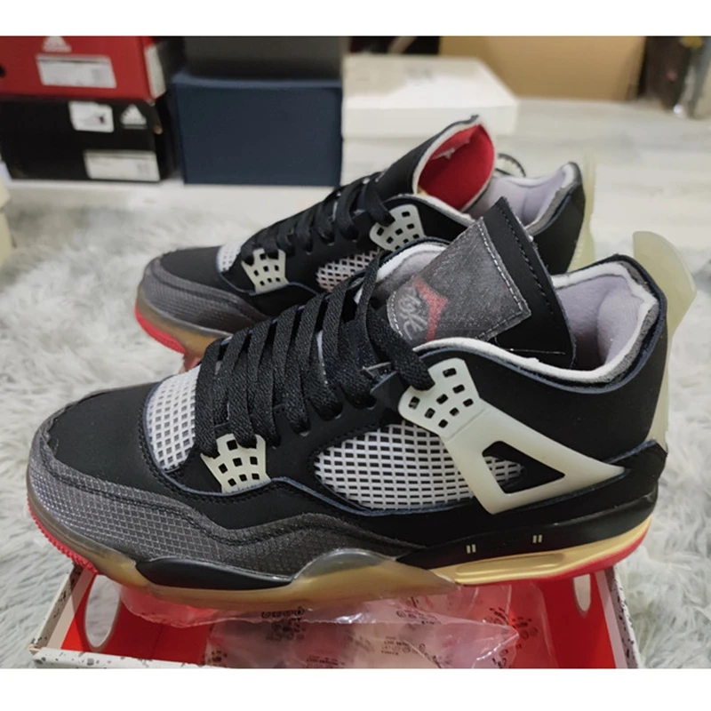Retro 4s women men Military Black Cat White Oreo Red Thunder Sail University Blue Patent Bred College Grey  basketball shoes