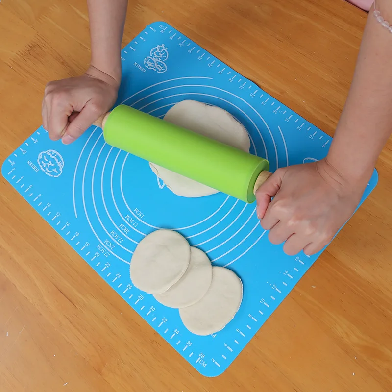 
Kitchen Tool Wooden Silicone Rolling Pin and Thick Silicone Kneading Pad Set 