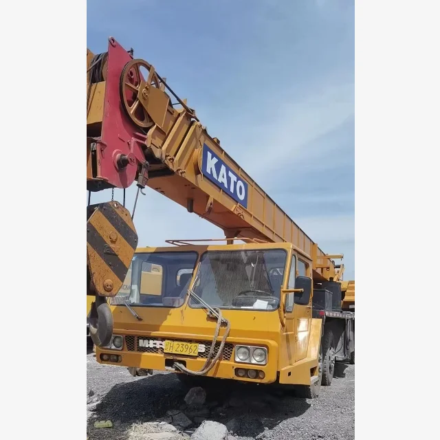 KATO 40TON JAPAN ORIGINAL KATO MOBILE TRUCK CRANE,KATO USED CRANE TRUCK 50 TON CRANE FOR SALE