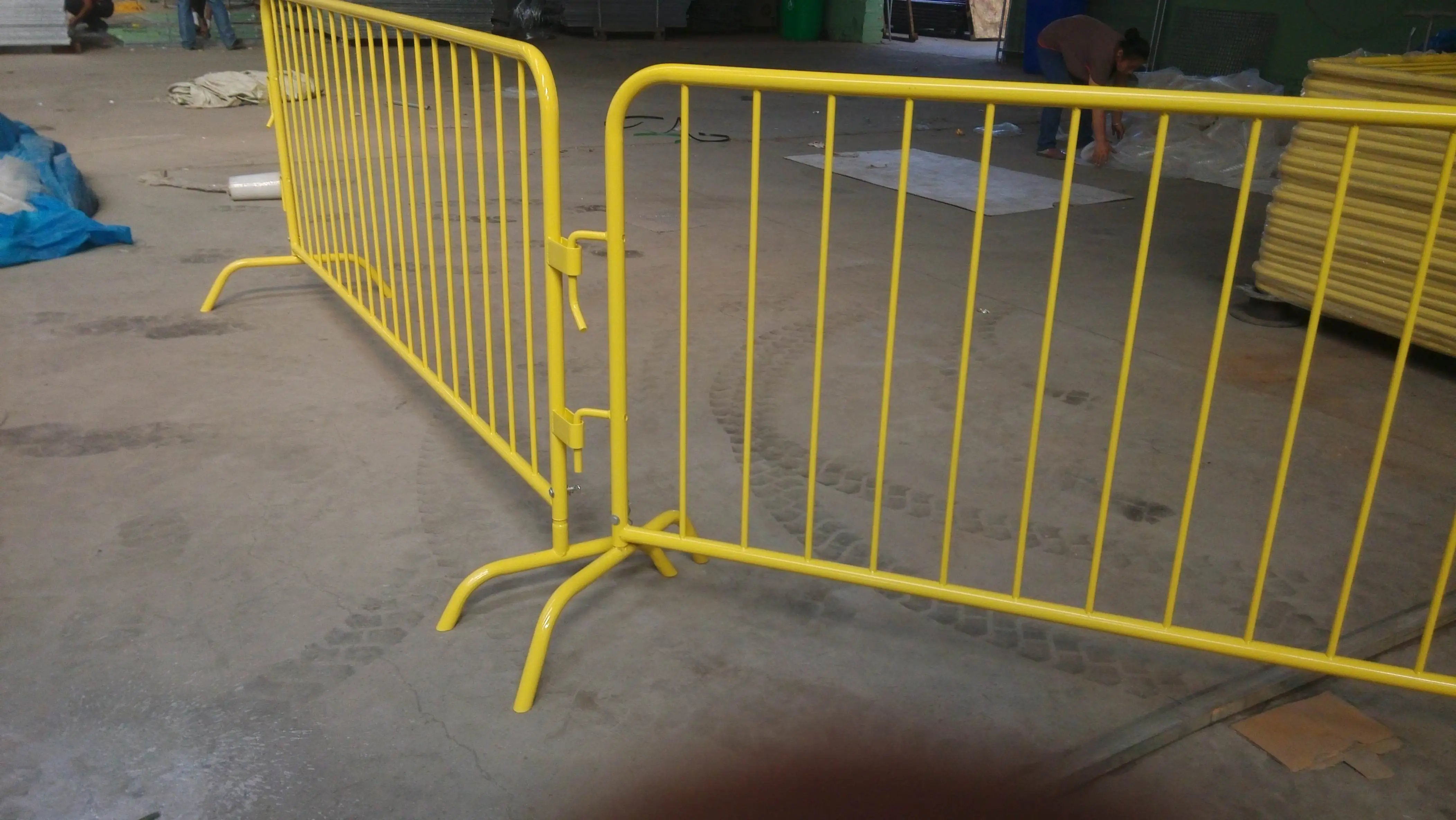 fast selling enforcing lines Metal Barricades  2500 x 1100 mm interlock