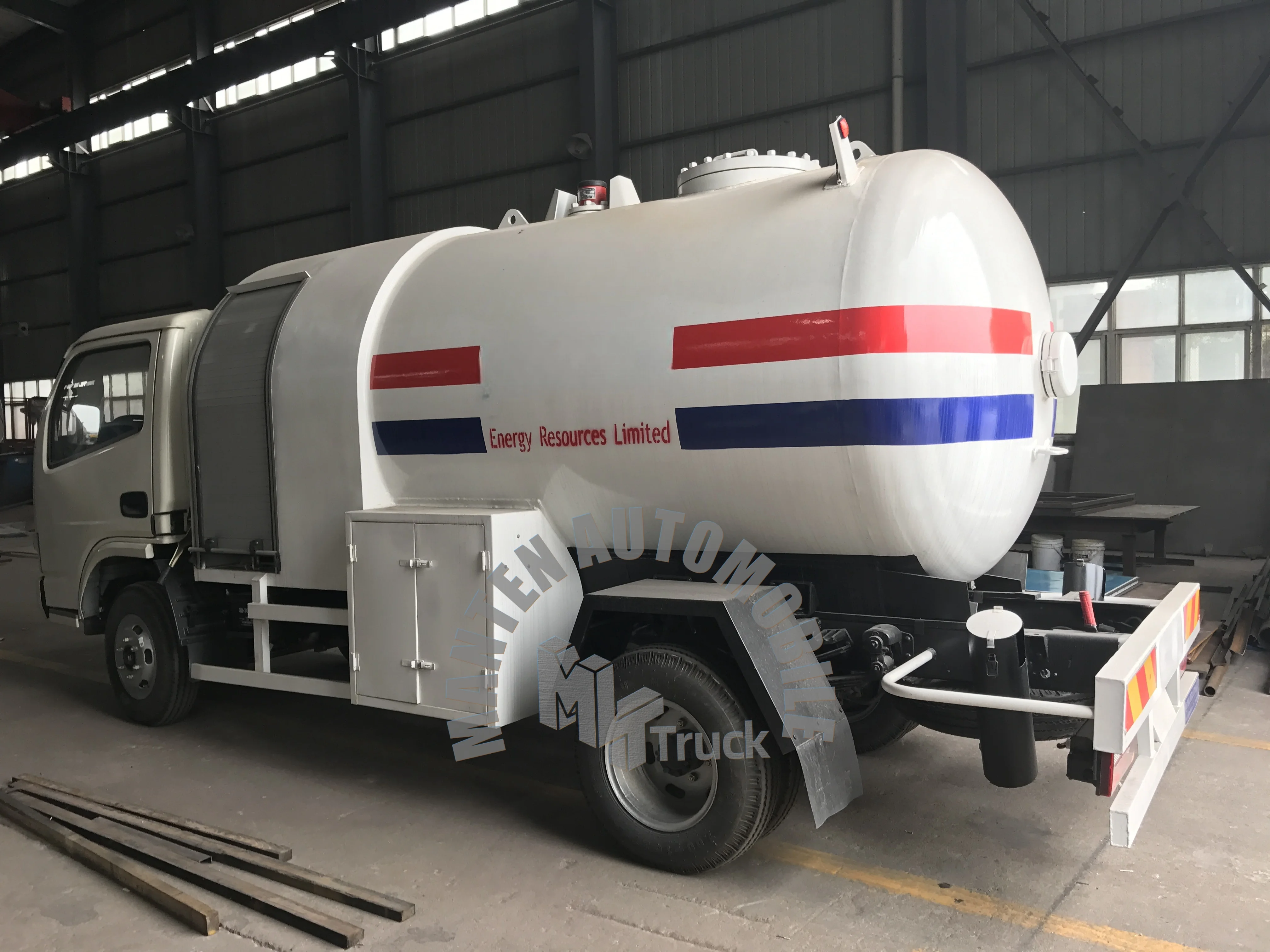 Dongfeng LHD RHD LPG Tanker for Propane rich Mix 4*2 4x2 LPG Car with Butane - dominant Load
