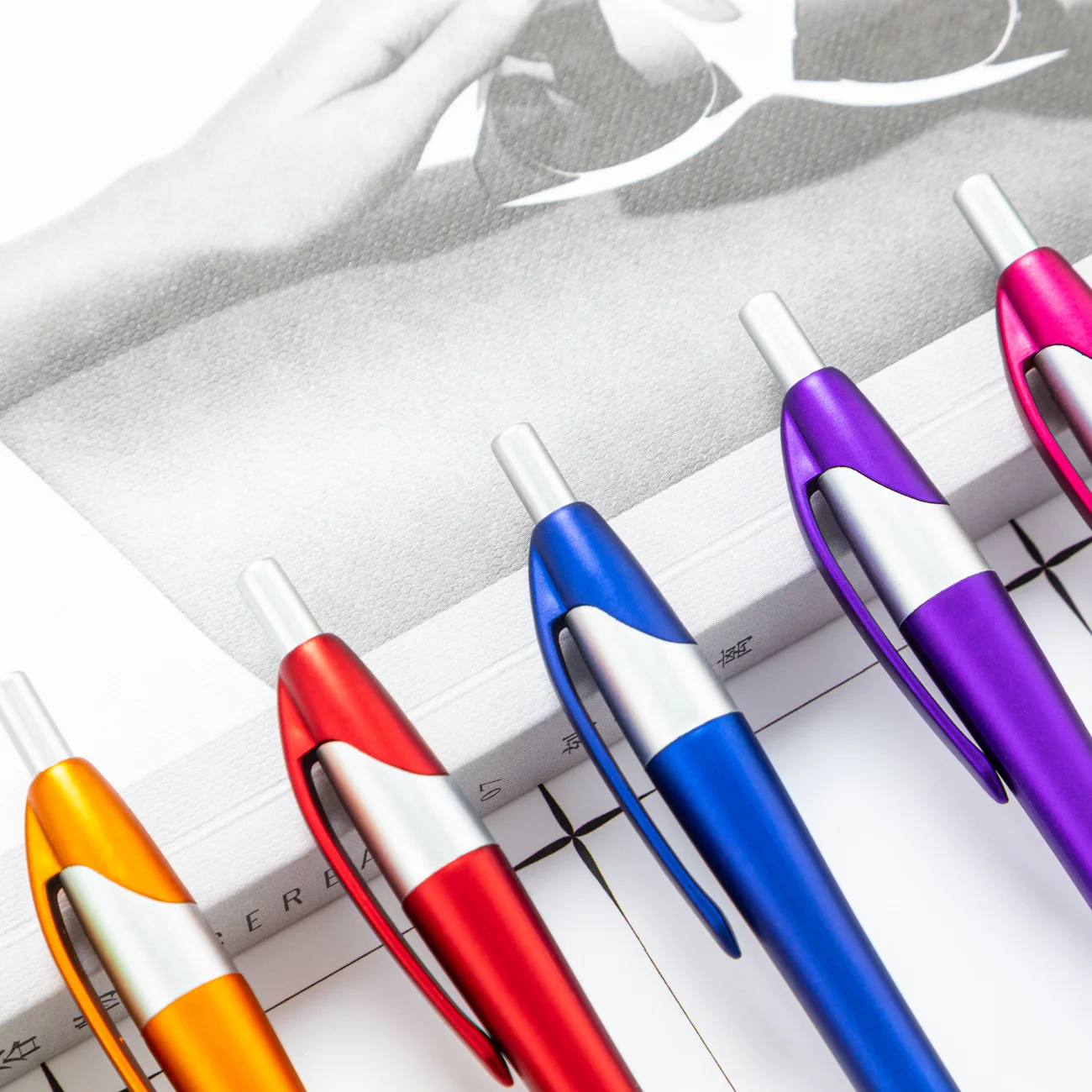 Ballpoint Pen with Stylus Tip Black Ink Stylus Metal Medium Point Smooth Pen Colorful Ballpoint Pen for Touch Screen Tablet