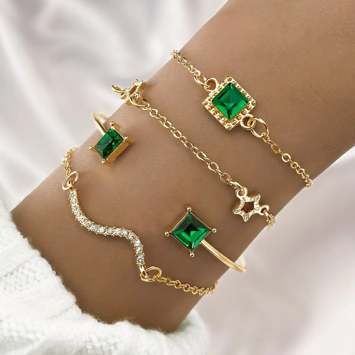 Design sense of emerald square diamond star bracelet set set