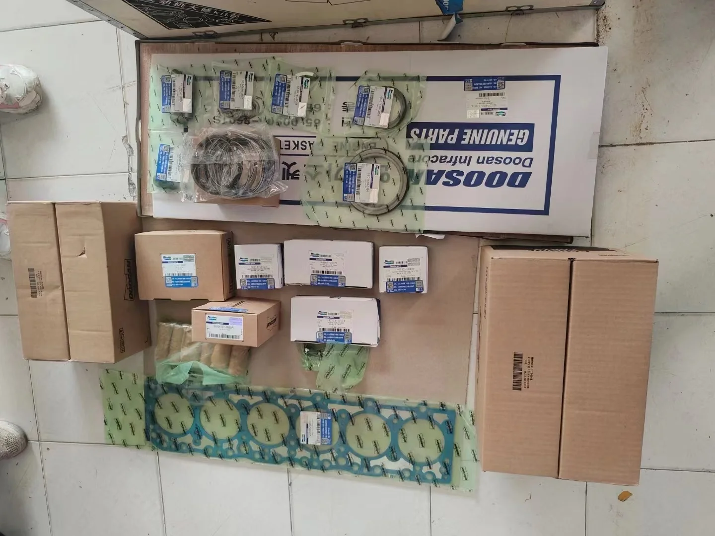 Комплект для ремонта двигателя Doosan DL06 65 02501-0478 DB58